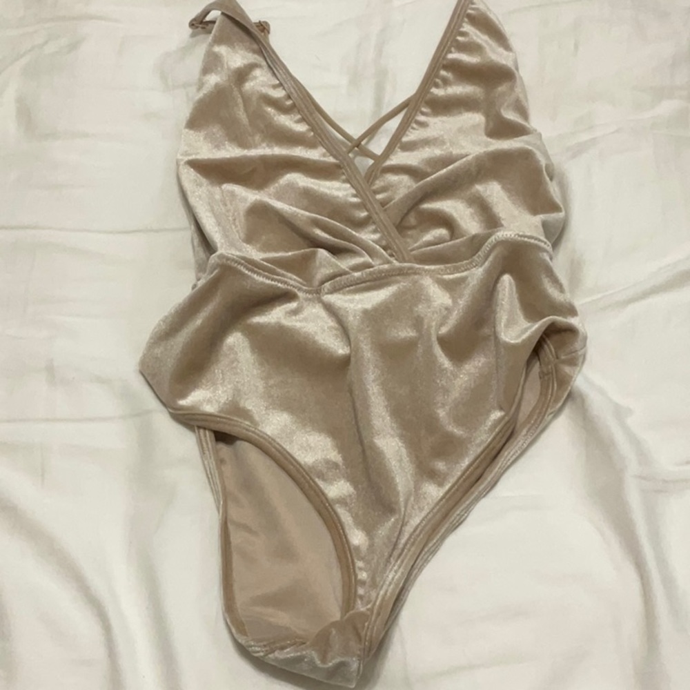 Velour Bodysuit
WISHLIST nwt - Picture 3 of 5